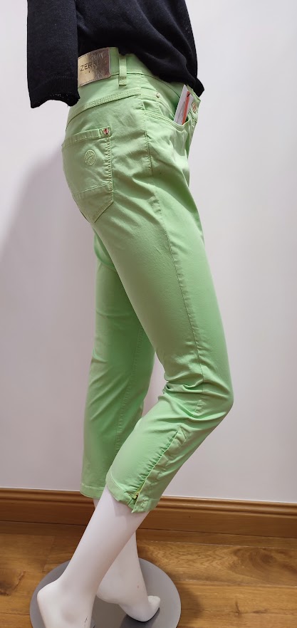 zerres pantaton toile elastique existe aussi en vert pale
